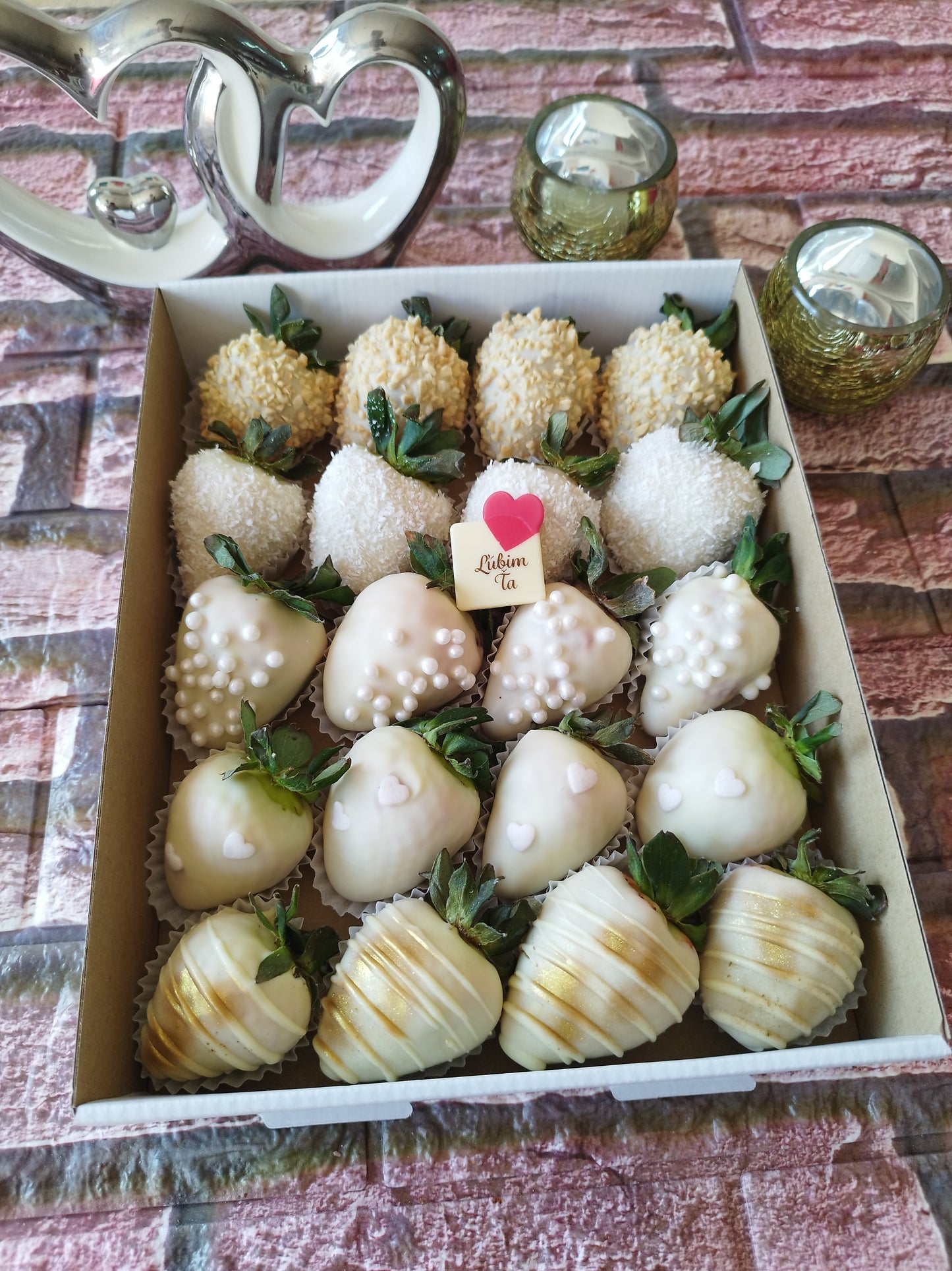 KRABIČKA čerstvých jahodiek 🍓❤️